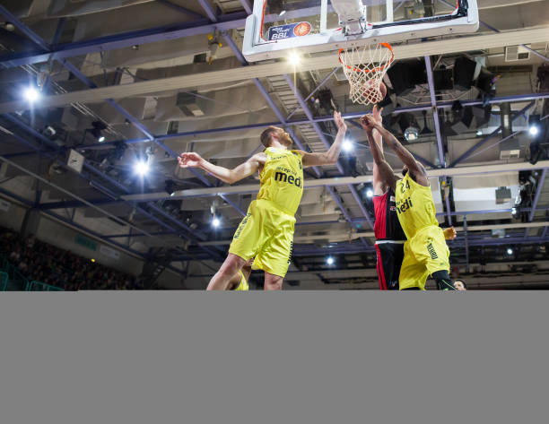 击破难关 击破难关