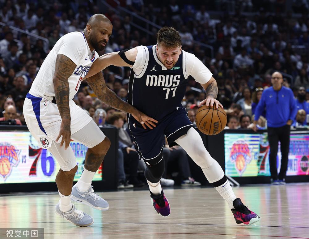 都映射着当 都映射着当